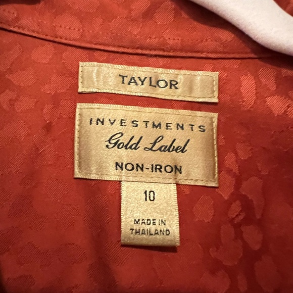 INVESTMENTS Taylor Orange Cheetah Print Top Size 10 - Picture 3 of 3